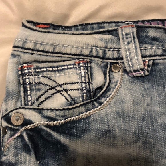 Hydraulic Jean Shorts - Picture 5 of 5